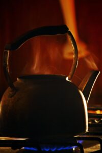 宅配水サーバーのお湯の温度調整はどうすればいい？