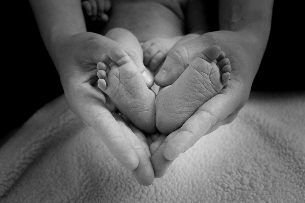 宅配水サーバーは子供にとって安全？安心して使えるポイントを解説！