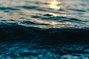 天然水とRO水、どちらを選ぶべき？その違いは？