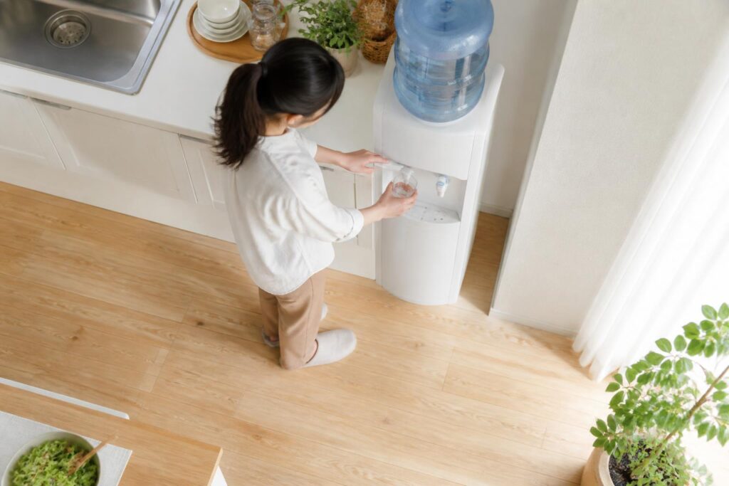 宅配水サーバーの費用相場はどれくらい？