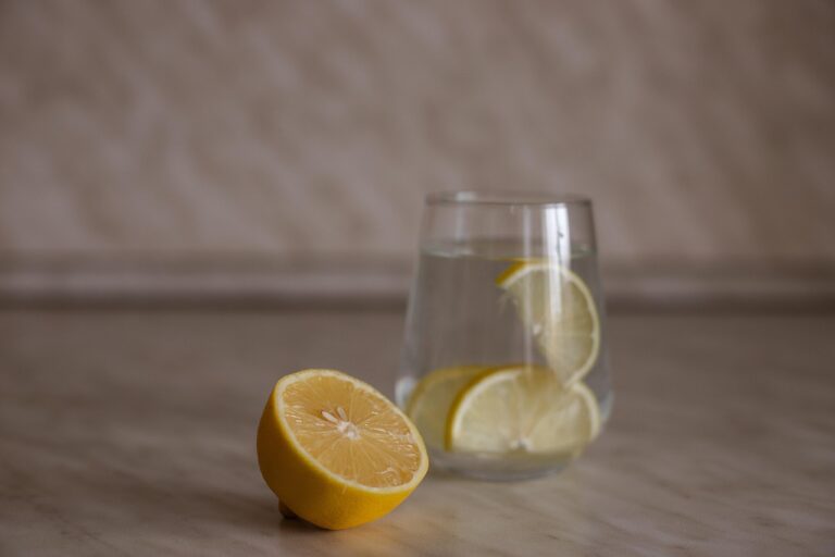 宅配水サーバーでアルカリイオン水を選ぶべき理由は？